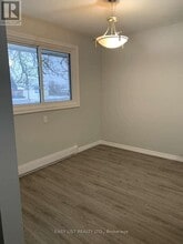 10 Gilbert St in Belleville, ON - Building Photo - Building Photo