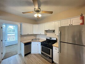 46 Glass St in Pembroke, NH - Building Photo