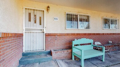 506 El Dorado Dr NW in Albuquerque, NM - Building Photo - Building Photo