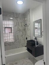 6716 S Indiana Ave in Chicago, IL - Building Photo - Building Photo