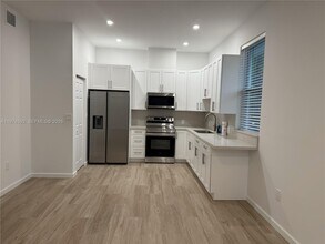 4921 SW 164th Terrace in Southwest Ranches, FL - Building Photo - Building Photo