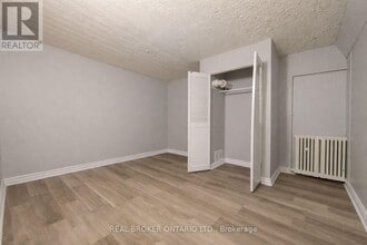 480 Weller St in Peterborough, ON - Building Photo - Building Photo