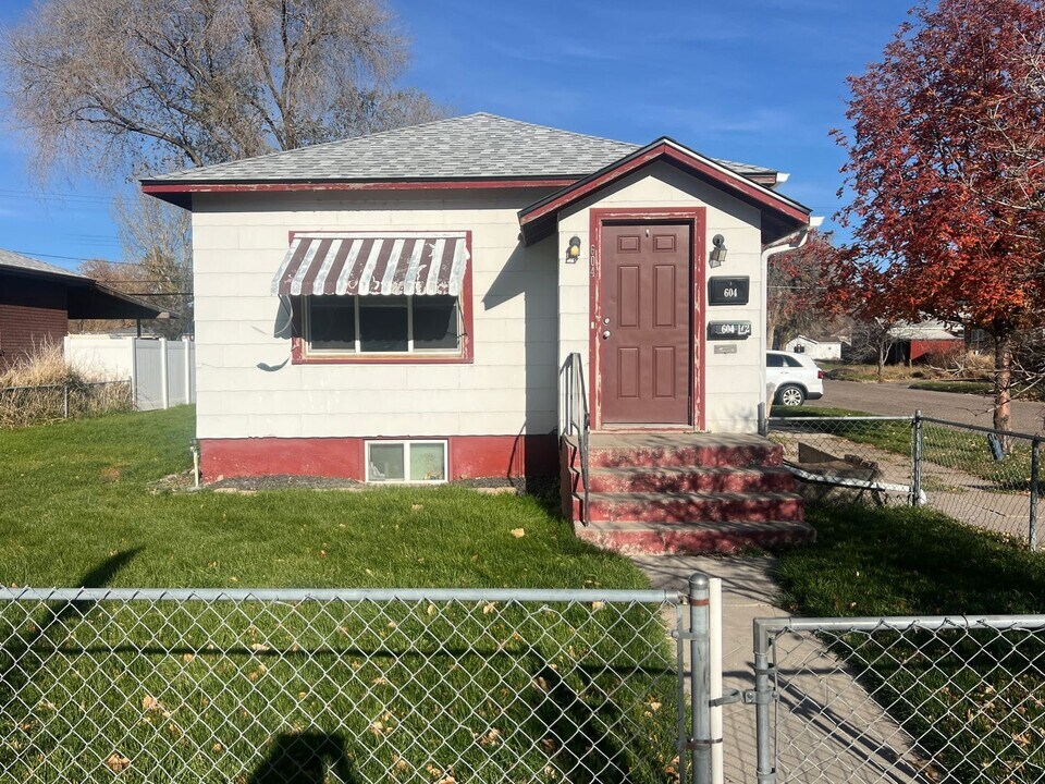 604 N 10th Ave in Pocatello, ID - Building Photo