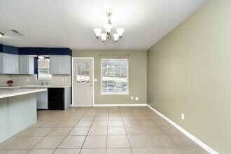 1829 Concord Ln in Manhattan, KS - Building Photo - Building Photo