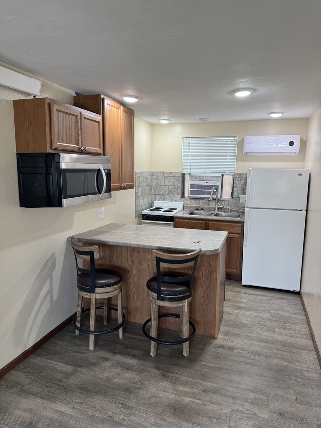 The Preston in Gothenburg, NE - Building Photo - Building Photo