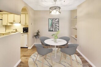 121 Shirley Ridge Dr in St. Charles, MO - Building Photo - Building Photo