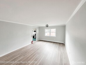 289 Main St in Spotswood, NJ - Building Photo - Building Photo