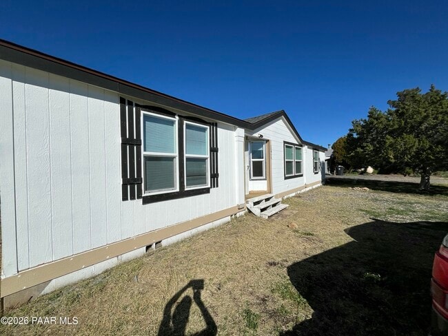 property at 20908 E Deer Valley Ln