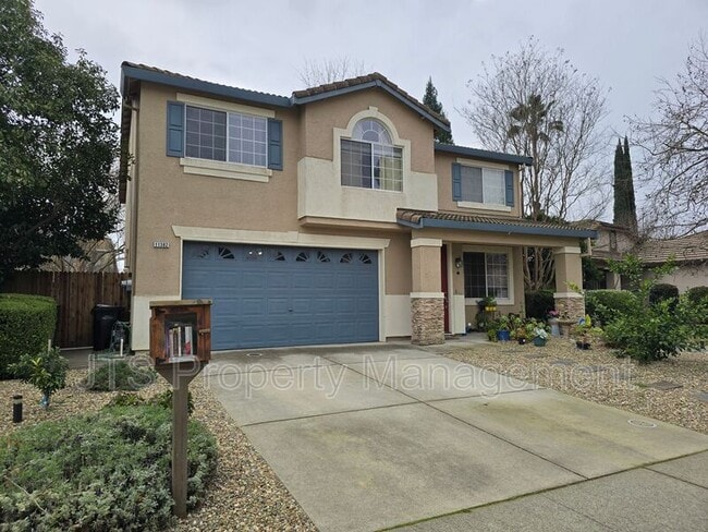 11382 Gold Station Dr in Gold River, CA - Building Photo - Building Photo