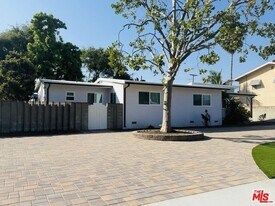 13411 Wingo St in Los Angeles, CA - Building Photo