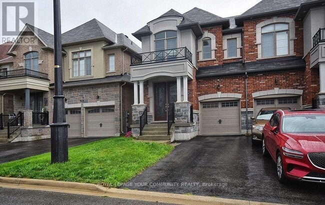 property at 590 Sweetwater Cres