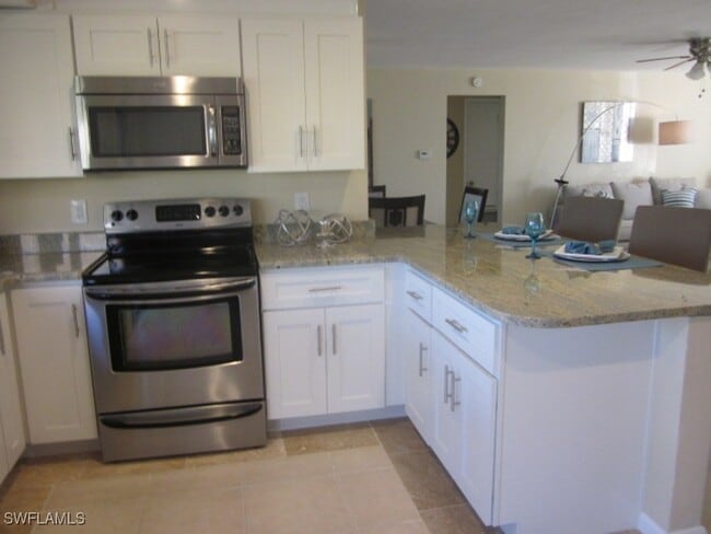 5031 Skyline Blvd in Cape Coral, FL - Foto de edificio - Building Photo