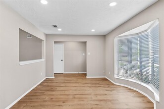 3410 Acorn Way Ln in Spring, TX - Foto de edificio - Building Photo
