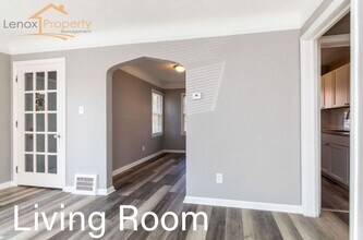 23034 Buckingham St in Dearborn, MI - Building Photo - Building Photo