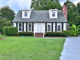 315 Branchwood Ct in Jacksonville, NC - Building Photo