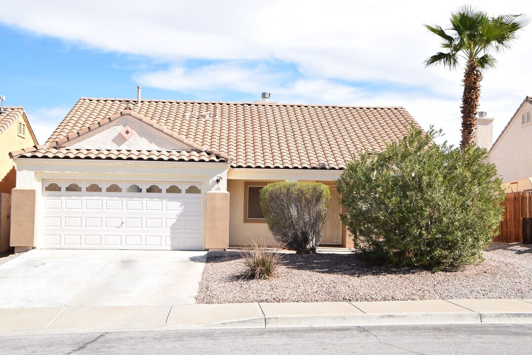 606 Grande Sombrero Way in Henderson, NV - Building Photo