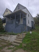 515 Indiana Ave in Glassport, PA - Building Photo