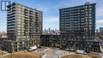 4878 Powers Cmn in Burlington, ON - Building Photo