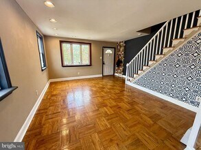 5917 Houghton St in Philadelphia, PA - Building Photo - Building Photo
