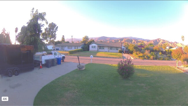 1535 Los Flores Dr in San Bernardino, CA - Building Photo - Building Photo