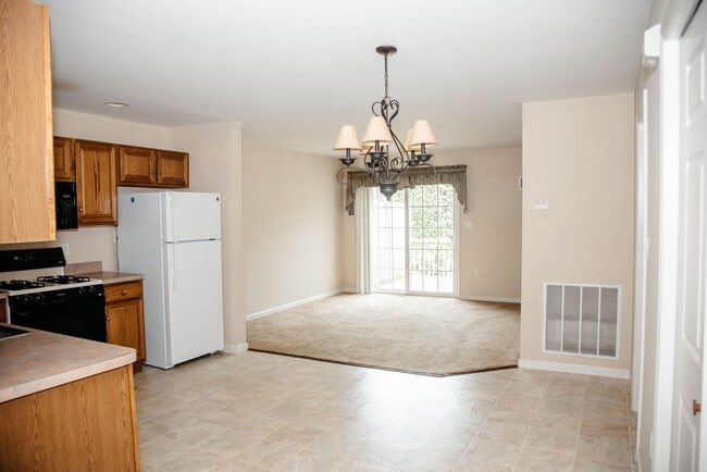 746 Mt Gretna Rd in Elizabethtown, PA - Building Photo - Building Photo