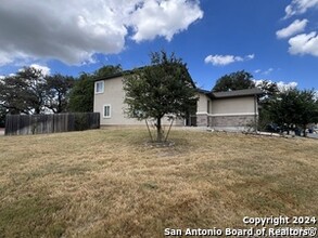 10311 Legacy Hl in San Antonio, TX - Building Photo - Building Photo