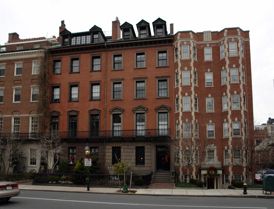 93 Beacon St in Boston, MA - Building Photo