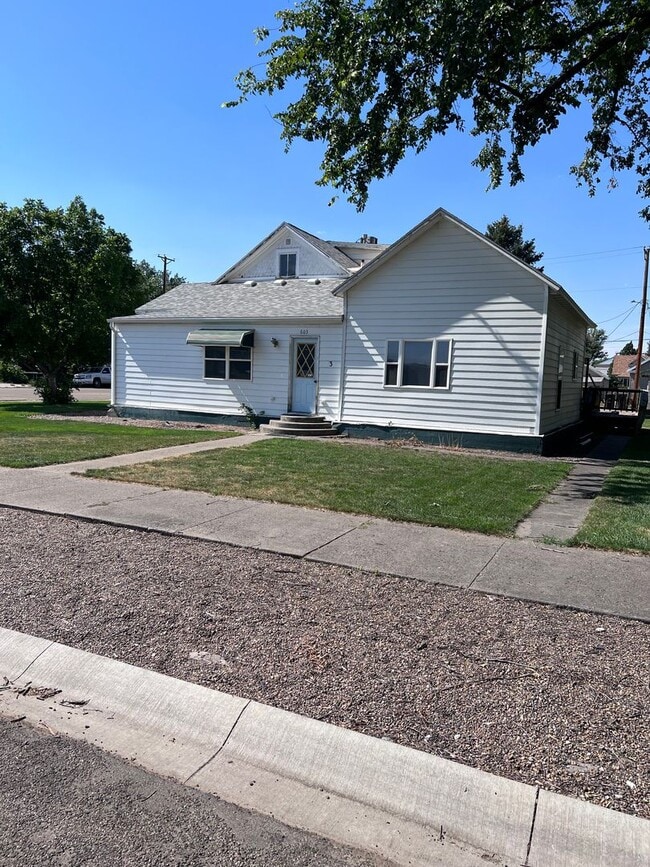 property at 603 Palmer St