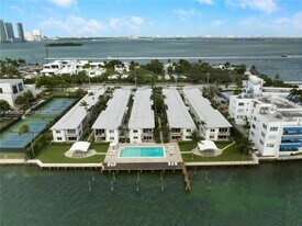 1130 Venetian Way in Miami Beach, FL - Building Photo