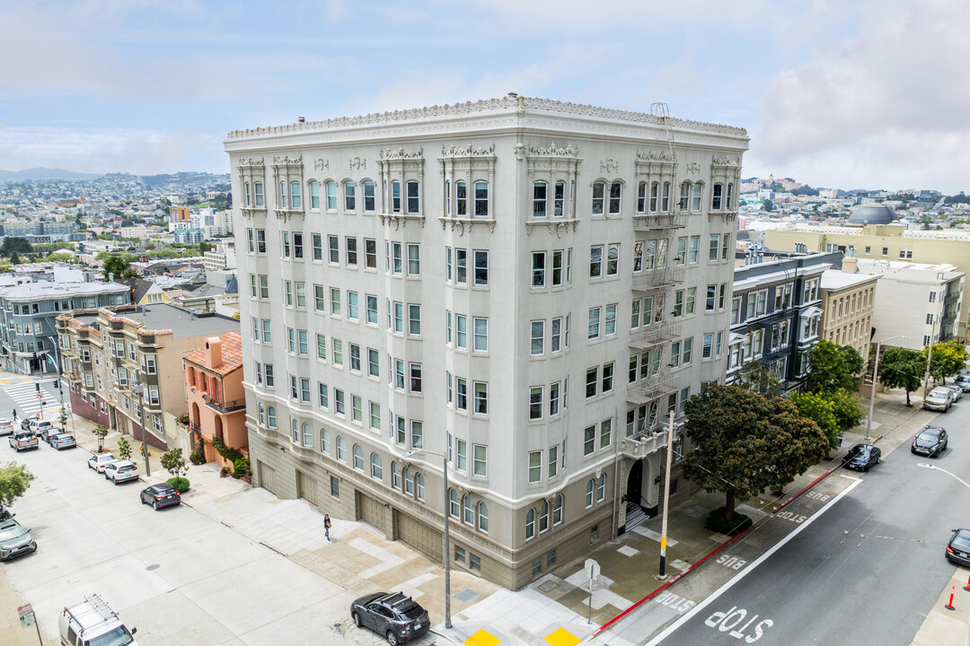 2201 Sacramento St in San Francisco, CA - Building Photo