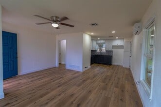 1105 Spring Branch St in Waco, TX - Building Photo - Building Photo