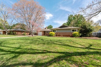 7 Camelback Rd in Greenville, SC - Building Photo - Building Photo