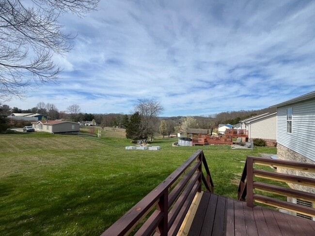 101 Kinchloe Ct in Jonesborough, TN - Building Photo - Building Photo