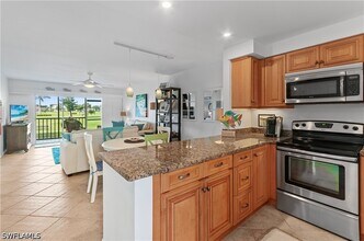 29 High Point Cir E in Naples, FL - Building Photo - Building Photo