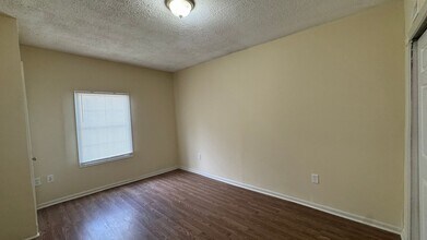 2354 Leonid Rd in Jacksonville, FL - Building Photo - Building Photo