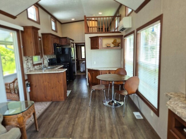 200 S Banana River Dr in Merritt Island, FL - Building Photo - Building Photo