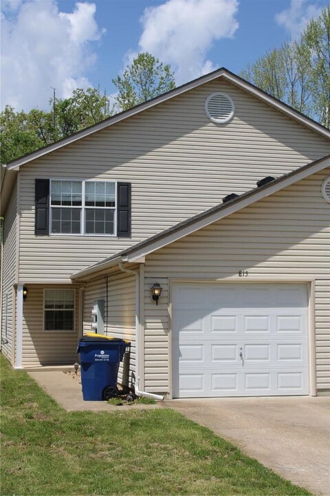 815 Woodside Creek Dr in Festus, MO - Building Photo