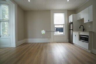 142 Dorchester St in Boston, MA - Building Photo - Building Photo