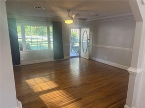 2016 Cleburne Pkwy in Powder Springs, GA - Building Photo - Building Photo