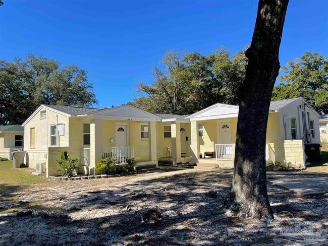 107 Holmes Dr in Pensacola, FL - Building Photo - Building Photo