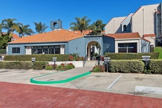 Canyon Villa in Chula Vista, CA - Foto de edificio - Building Photo