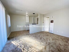2909 E 6th St-Unit -#D in Long Beach, CA - Building Photo - Building Photo