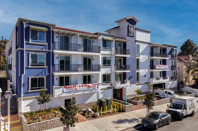 Commerce Villas Apartments in Tujunga, CA - Building Photo - Building Photo