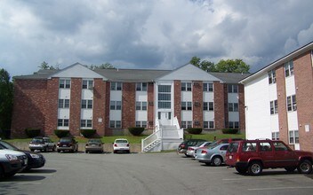 Gardner Commons in Gardner, MA - Foto de edificio - Building Photo