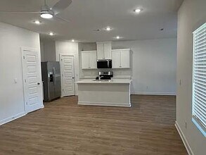 4640 W Aurora St in Fayetteville, AR - Building Photo - Building Photo