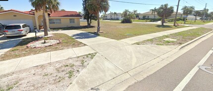 3001 Gulf Blvd in Belleair Beach, FL - Building Photo - Building Photo