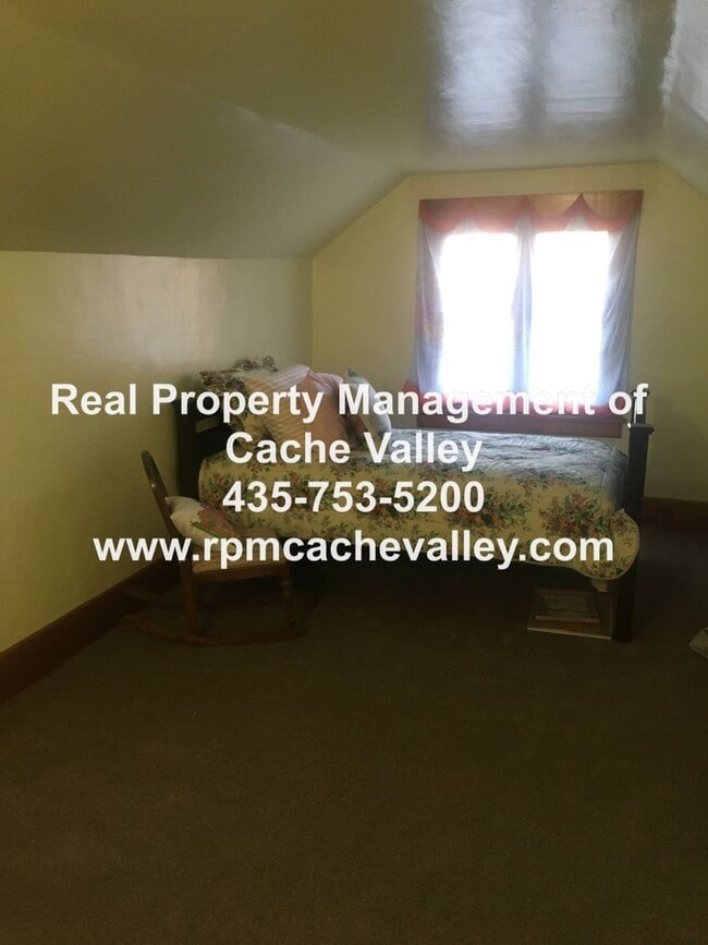property at 285 N 100 E
