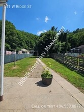 111 W Ridge St in Nesquehoning, PA - Building Photo - Building Photo