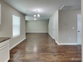 42 Jones Creek Cir in Greer, SC - Building Photo - Building Photo