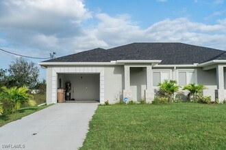 115 Milwaukee Blvd in Lehigh Acres, FL - Building Photo - Building Photo